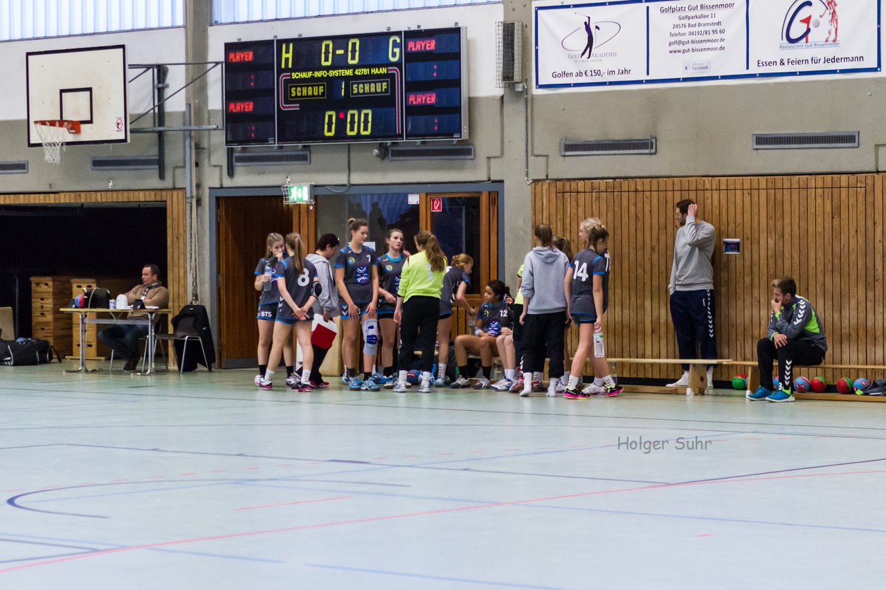 Bild 138 - B-Juniorinnen Bramstedter TS - HSG Handewitt/Nord Harrislee : Ergebnis: 25:20